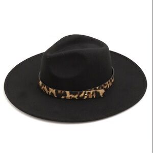 Black Wide-Brim Hat with Leopard Band O/S